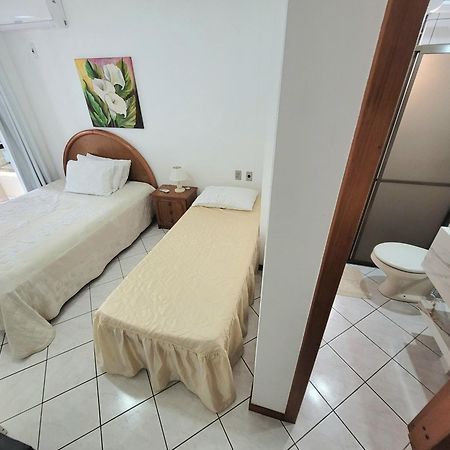 Apartamento 200 Metros Da Praia 03 Quartos Com Ar Condicionado - Meia Praia - Itapema Esterno foto