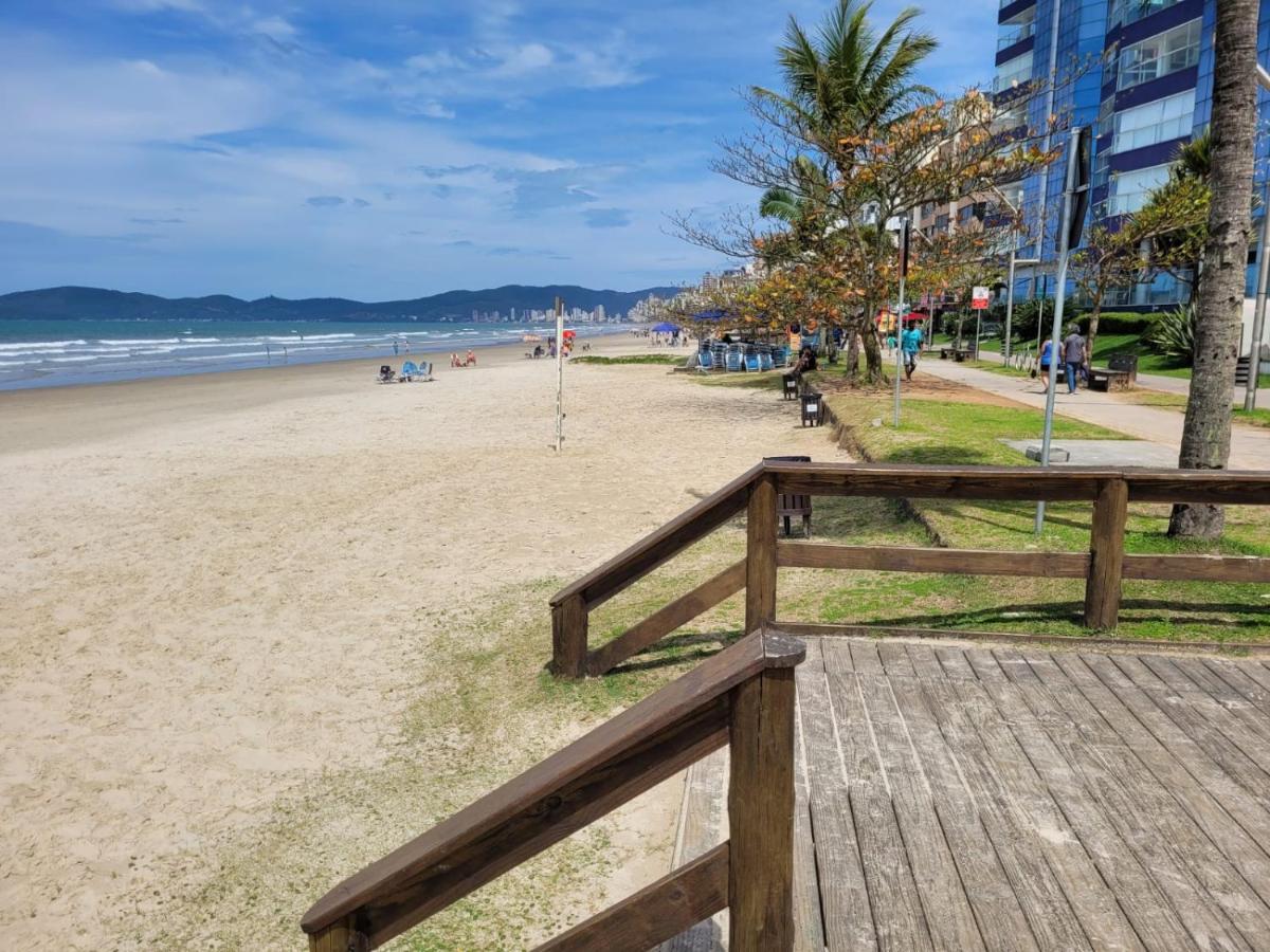 Apartamento 200 Metros Da Praia 03 Quartos Com Ar Condicionado - Meia Praia - Itapema Esterno foto